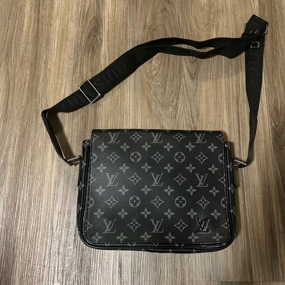 Louis Vuitton Black Monogram Men's Bag